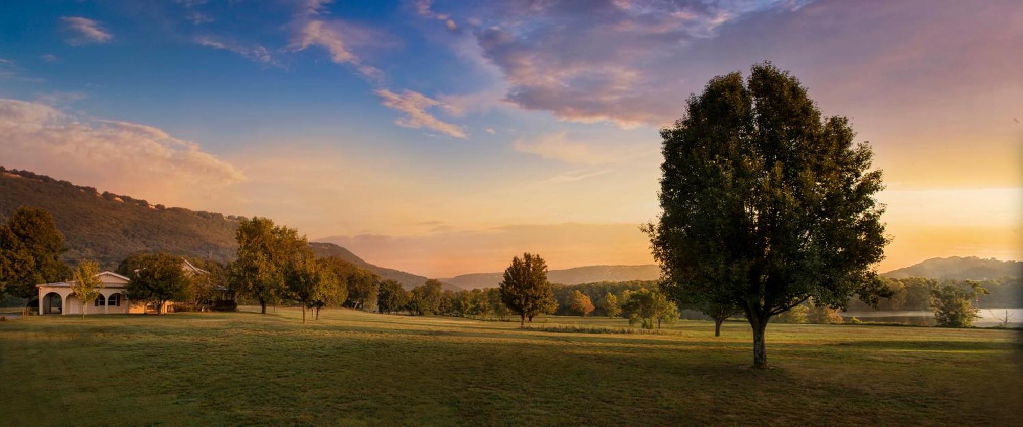 Elder Mountain Room At Tennessee Riverplace Чаттануґа Екстер'єр фото